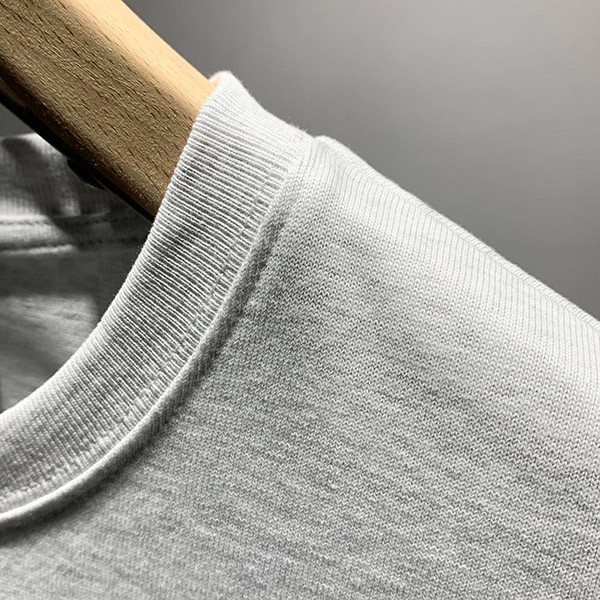 新作◆ディオール CDアイコン Tシャツ コピー コットン クルーネック 刺しゅうロゴ 4色 013J600A0589